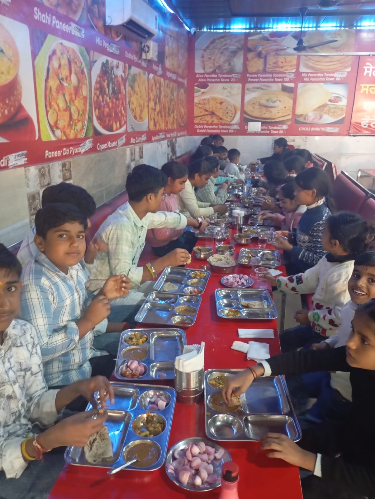 School meal service for students at SJIPS